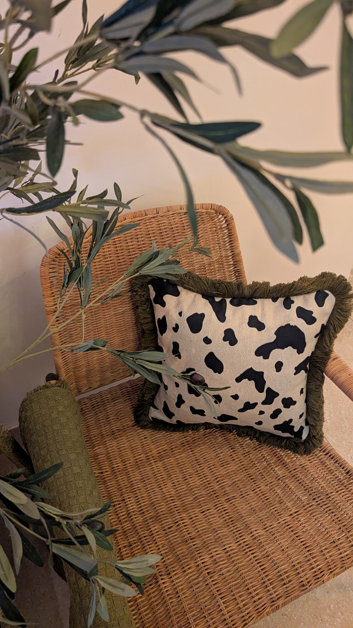 How to Upgrade Your Home with Customized Cushion Covers cover